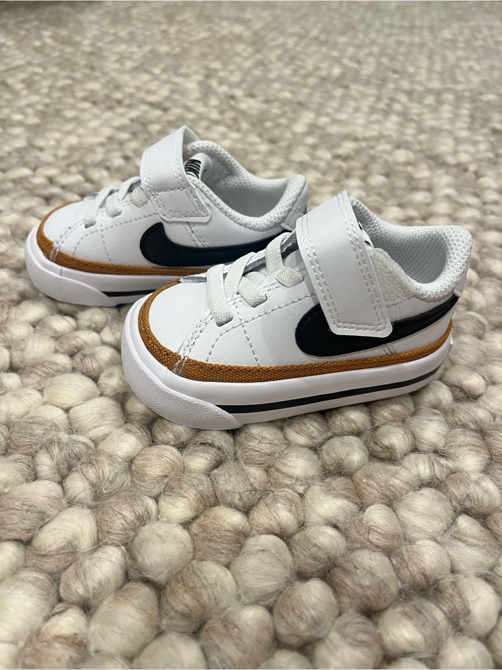 Nike Court Legacy (TDV) Kids Sneakers in White/Black/Desert Ochre
